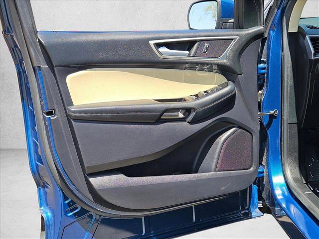Used 2020 Ford Edge SEL w/ Convenience Package AWD/4WD image 10