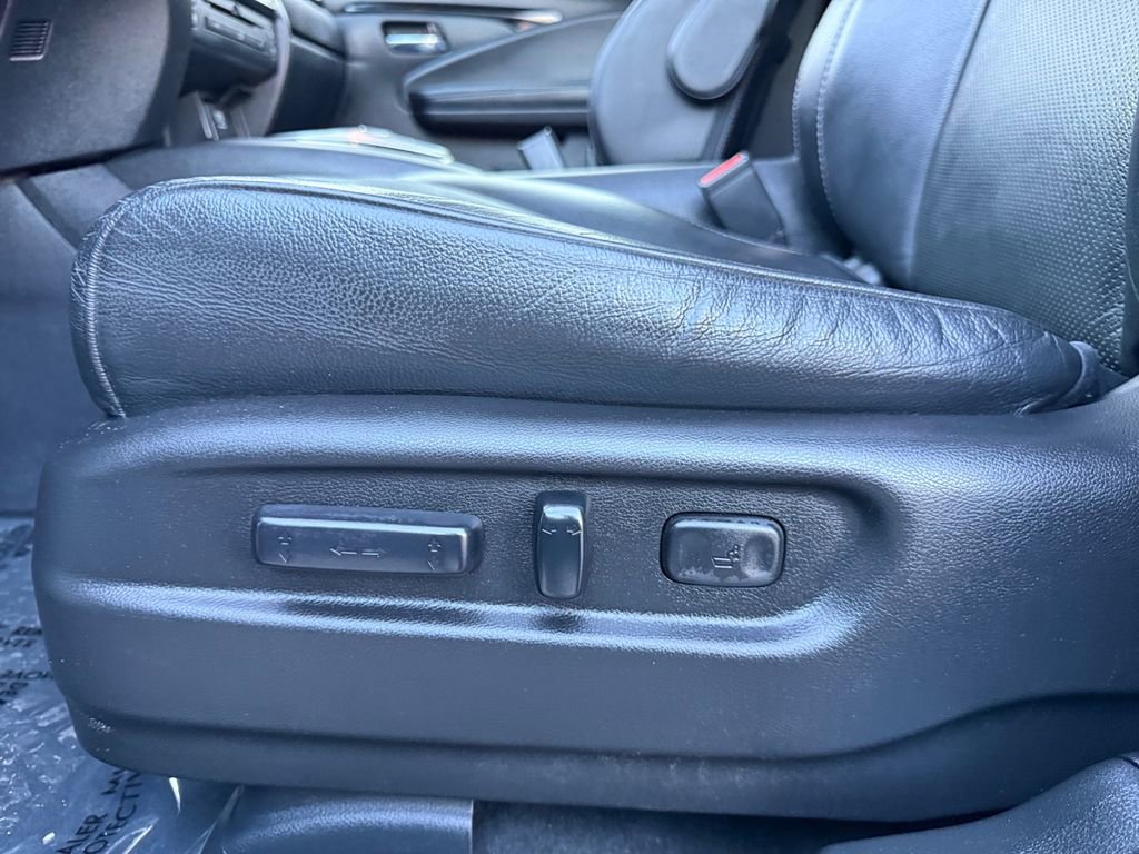 Used 2017 Honda Pilot Elite image 10