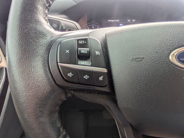 Used 2020 Ford Explorer XLT w/ Equipment Group 202A AWD/4WD image 22