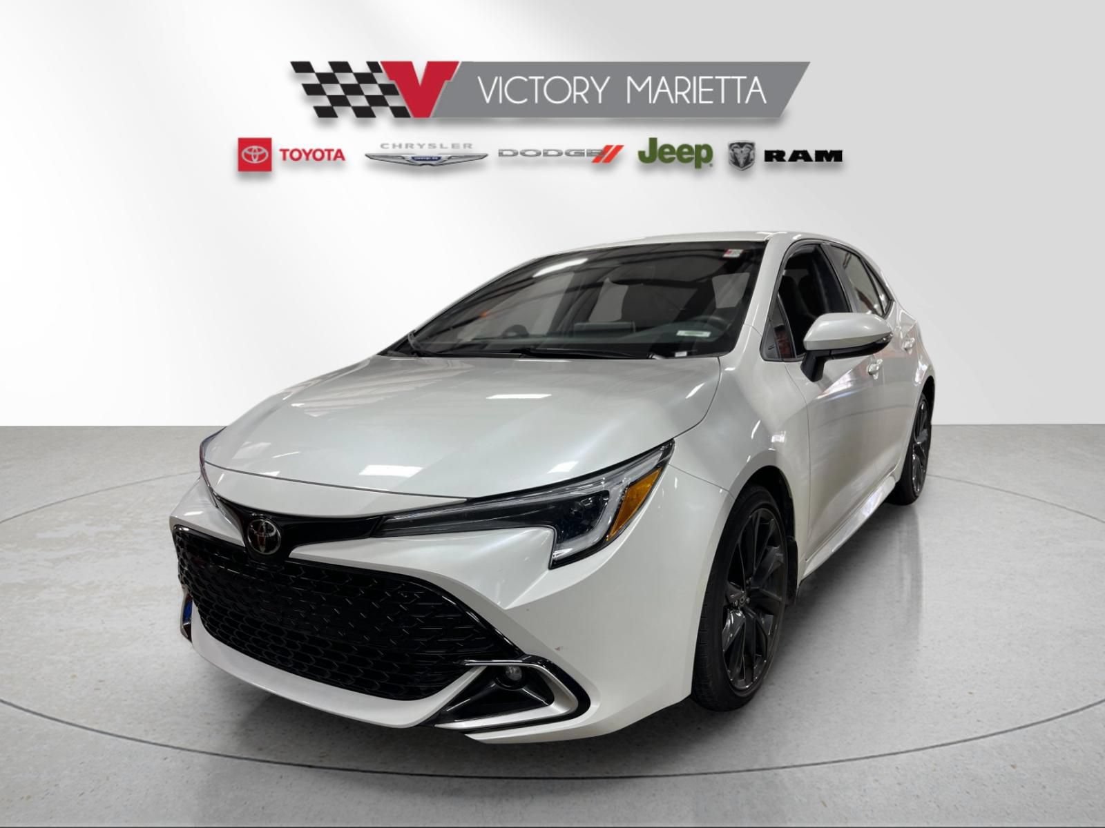 Used 2025 Toyota Corolla XSE FWD image 1