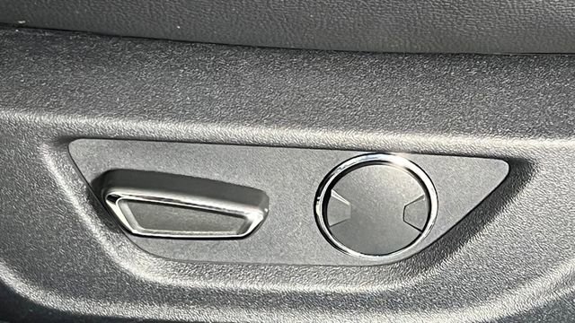 Used 2015 Ford Mustang GT Premium image 24