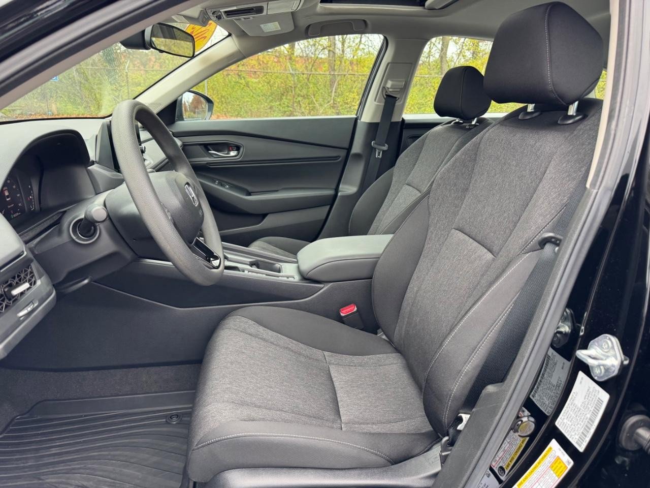 Certified 2025 Honda Accord SE image 19