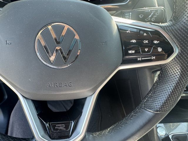 Used 2022 Volkswagen Tiguan SEL R-Line AWD/4WD image 25
