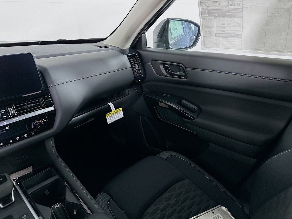 New 2026 Nissan Pathfinder SV image 29