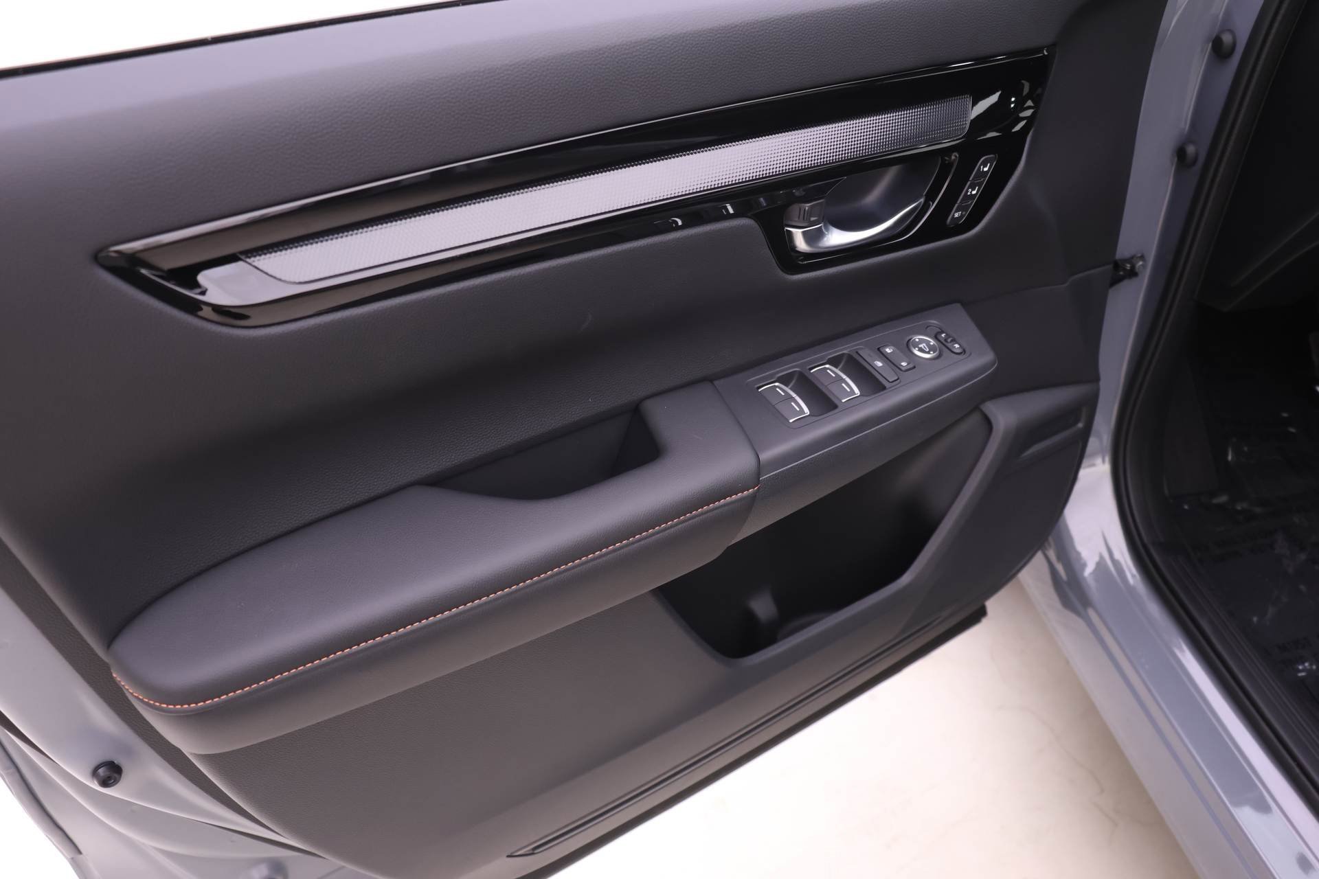 New 2026 Honda CR-V Sport Touring image 8