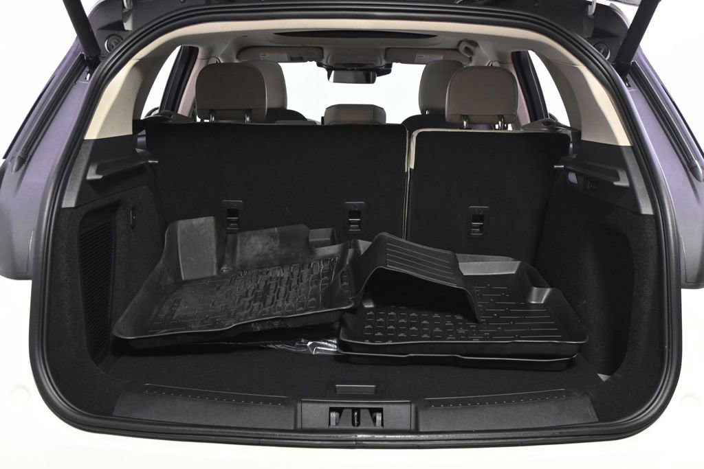 New 2026 Lincoln Corsair Reserve image 17