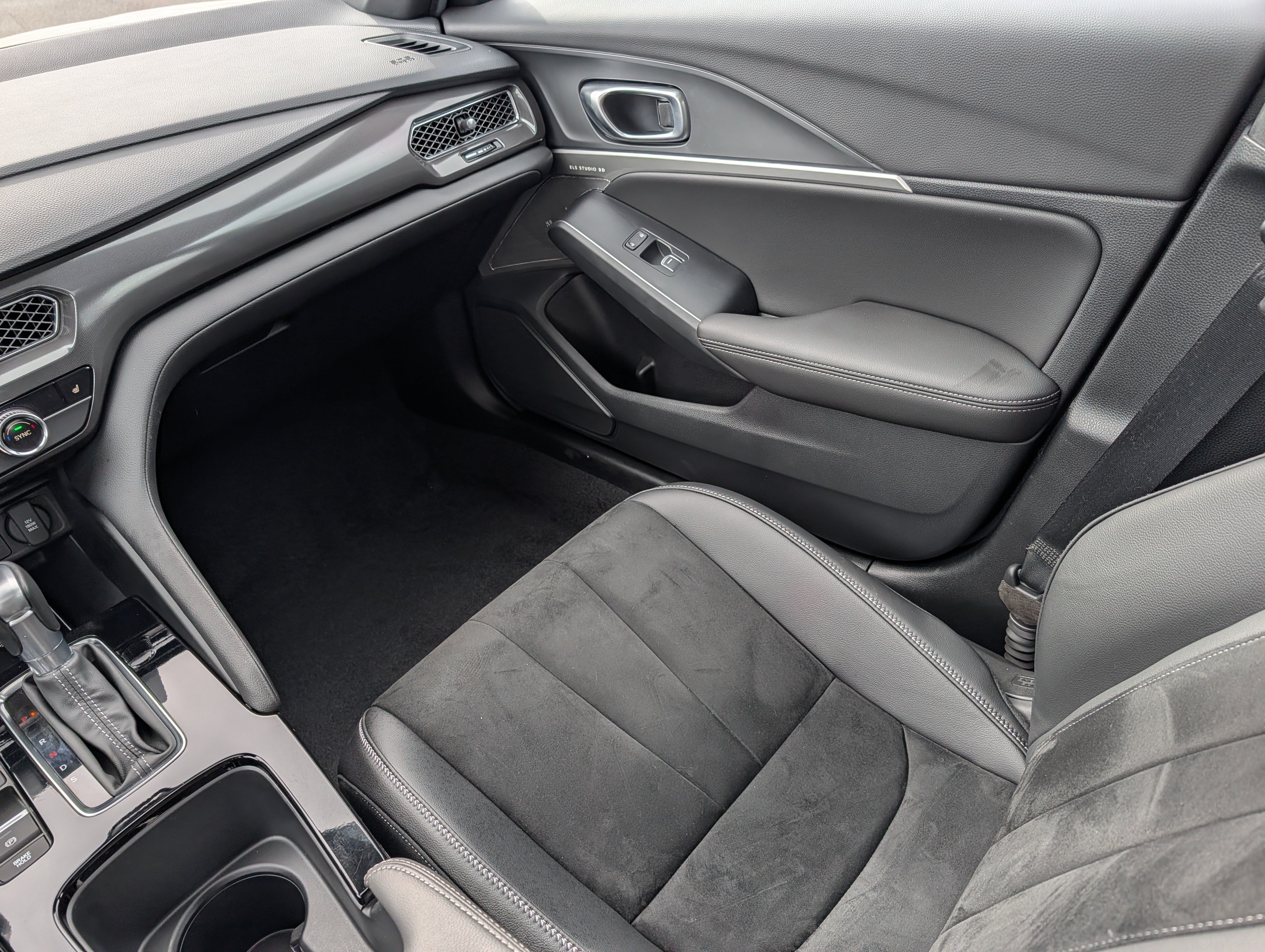 Certified 2025 Acura Integra A-Spec w/ Technology Package FWD image 11