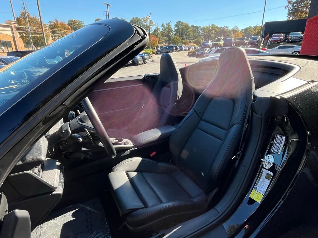 Used 2025 Porsche 911 Carrera w/ Premium Package image 22