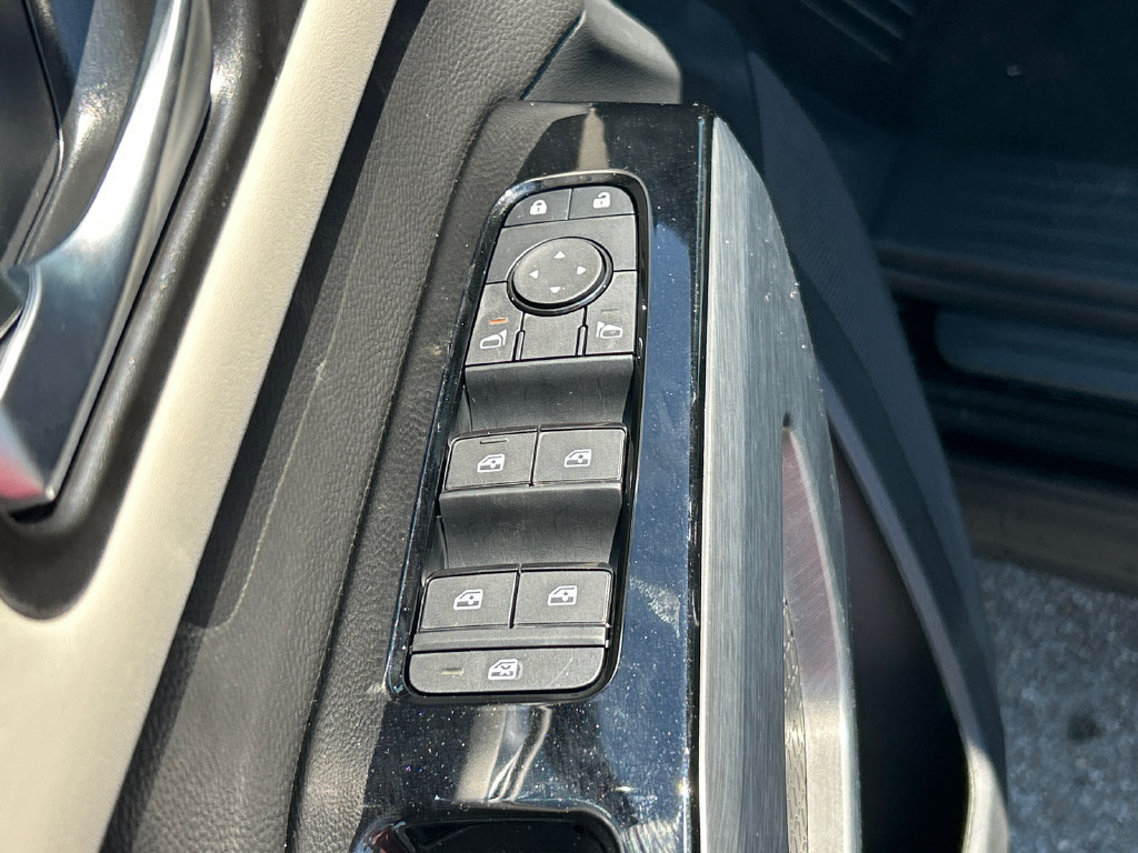 New 2026 Nissan Pathfinder SL w/ SL Premium Package FWD image 17