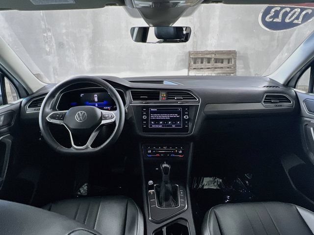 Used 2023 Volkswagen Tiguan SE FWD image 28
