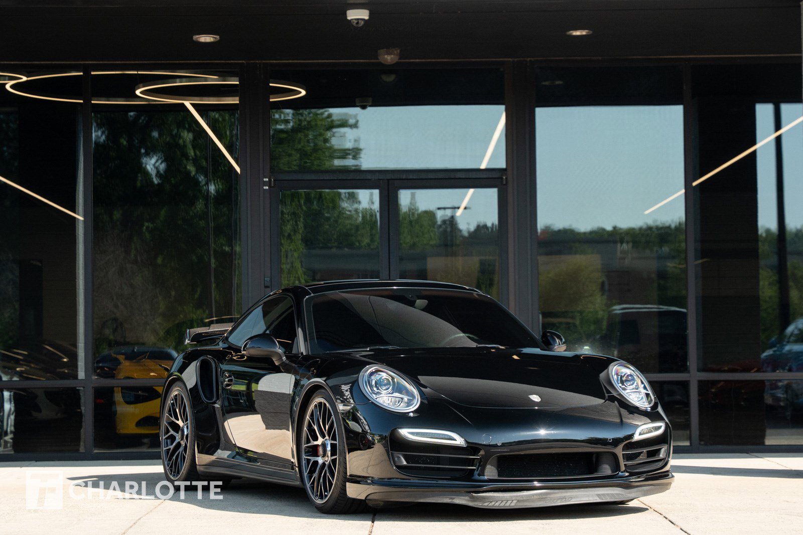 Used 2014 Porsche 911 Turbo AWD/4WD image 1