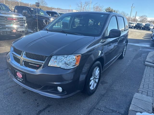 Used 2019 Dodge Grand Caravan SXT image 3