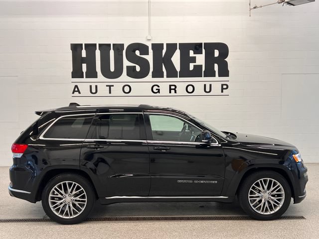 Used 2018 Jeep Grand Cherokee Summit w/ Platinum Series Group AWD/4WD image 2