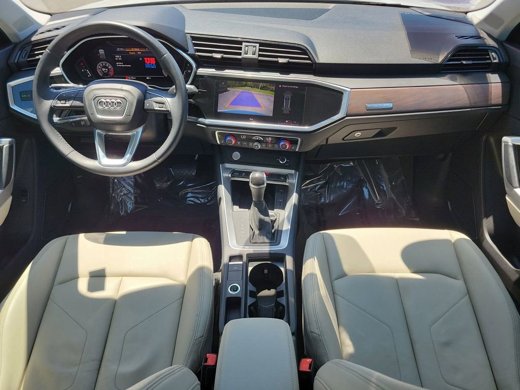 Used 2019 Audi Q3 2.0T Premium Plus w/ Premium Plus Package AWD/4WD image 14