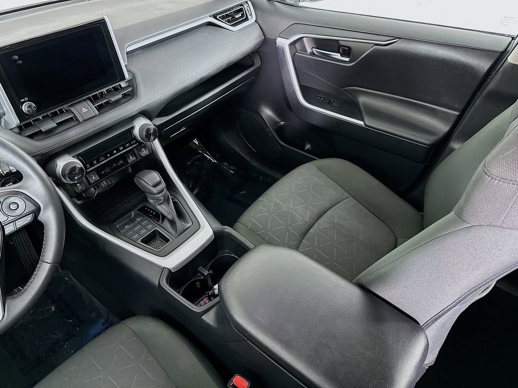 Used 2023 Toyota RAV4 XLE w/ Convenience Package image 33