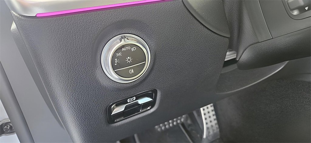 Used 2022 Mercedes-Benz C 300 Sedan image 32