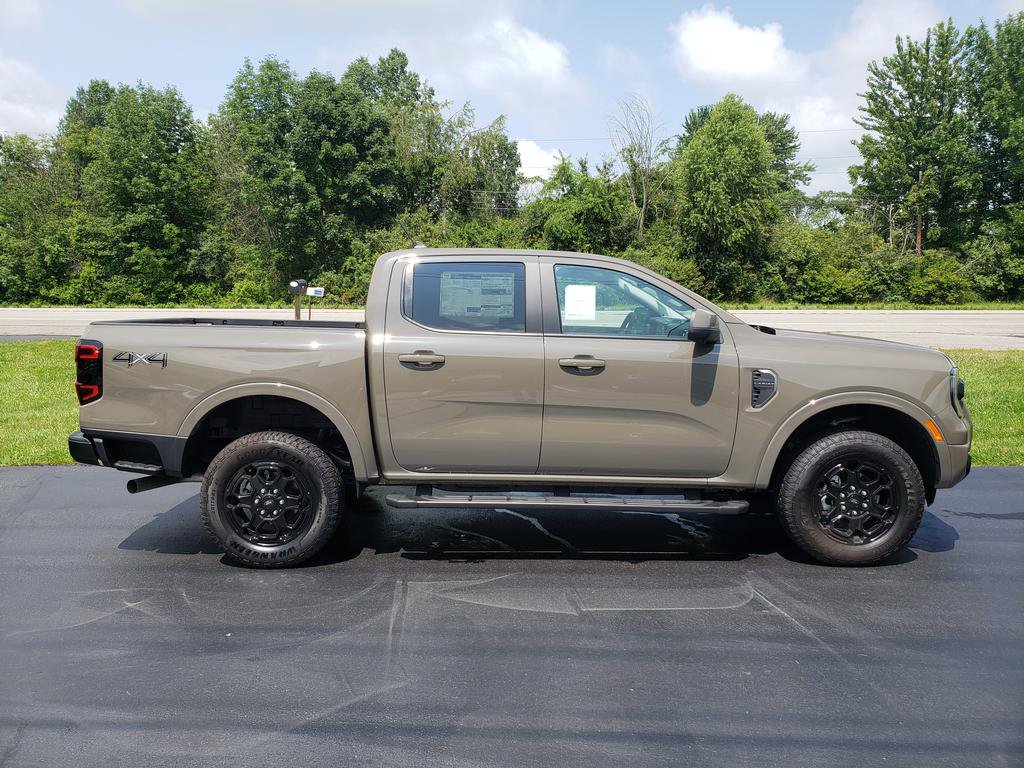 New 2026 Ford Ranger Lariat w/ Black Appearance Package AWD/4WD image 3