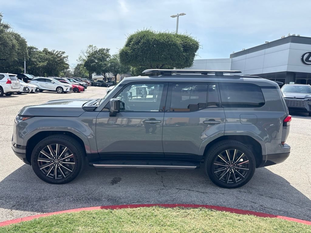 Certified 2025 Lexus GX 550 AWD/4WD image 2