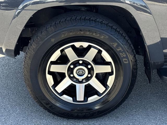 Used 2024 Toyota 4Runner TRD Off-Road Premium AWD/4WD image 22
