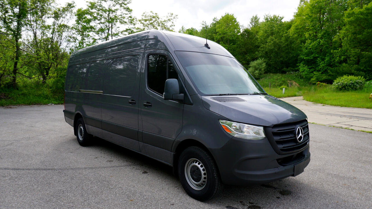 Used 2024 Mercedes-Benz Sprinter 2500 image 7