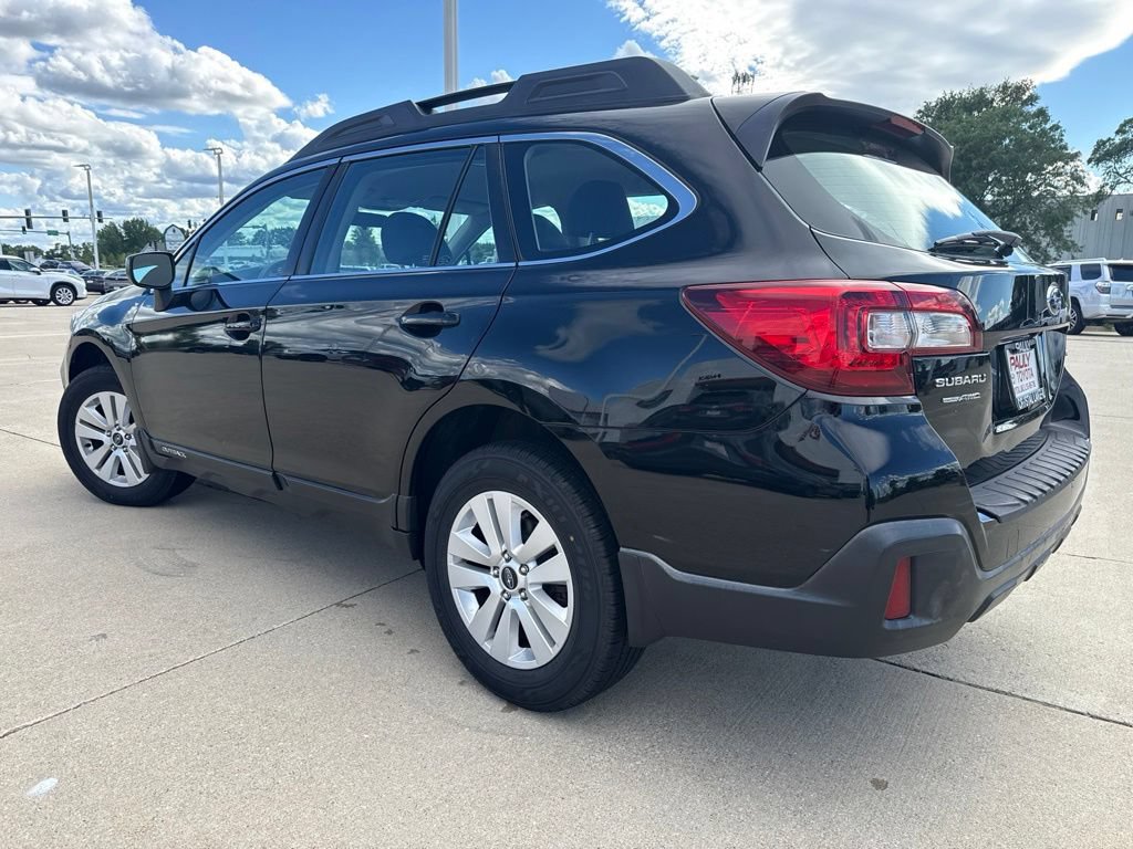 Used 2018 Subaru Outback 2.5i AWD/4WD image 5
