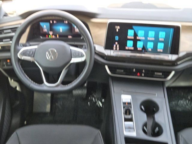 Used 2025 Volkswagen Atlas SE FWD image 25