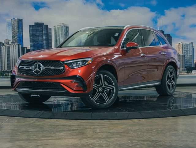Certified 2023 Mercedes-Benz GLC 300 4MATIC image 2