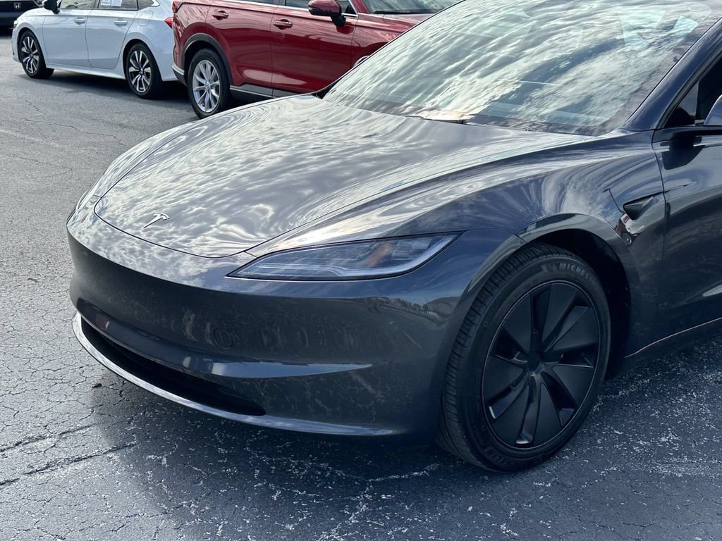Used 2025 Tesla Model 3 Long Range RWD image 9