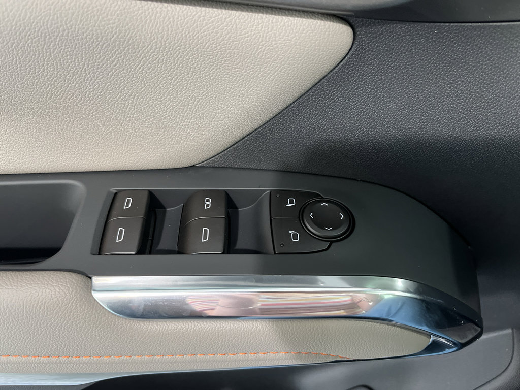 New 2026 Chevrolet Traverse LT FWD image 30