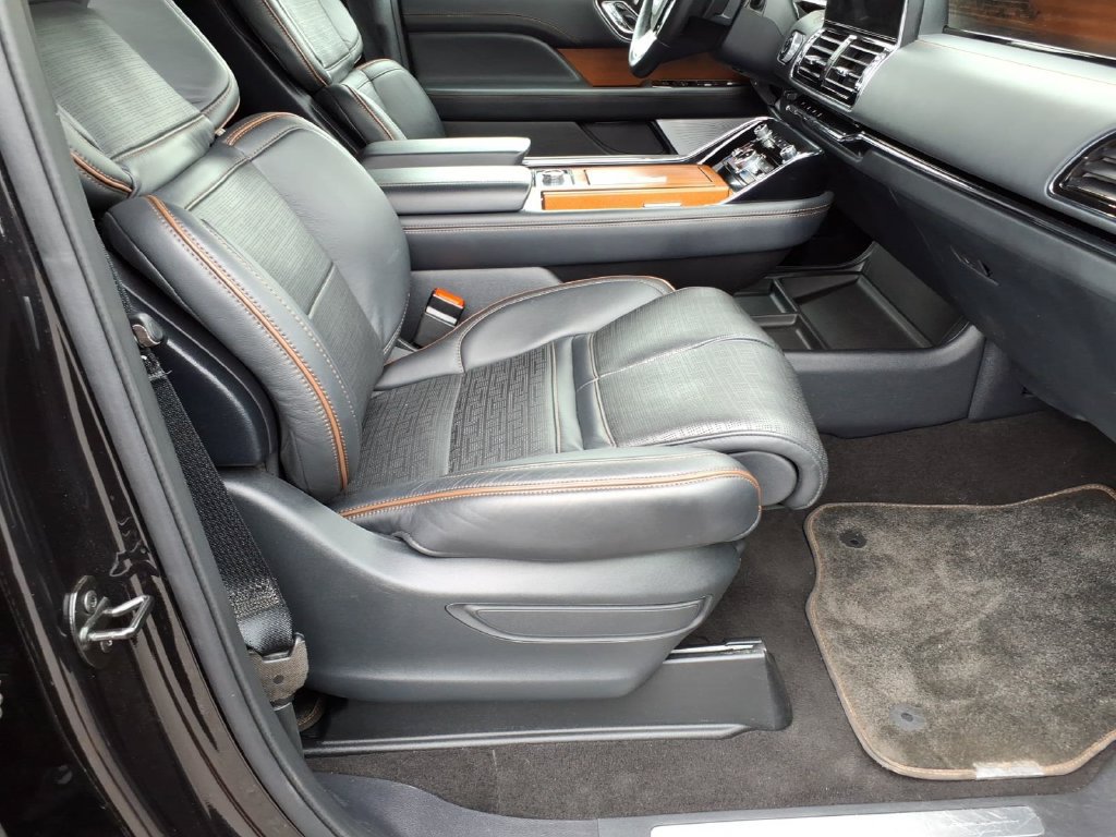 Certified 2023 Lincoln Navigator L Black Label AWD/4WD image 6