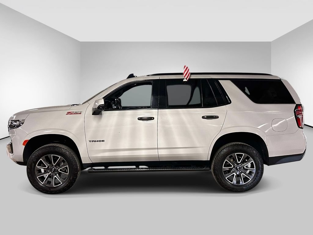 Used 2023 Chevrolet Tahoe Z71 w/ Luxury Package AWD/4WD image 2