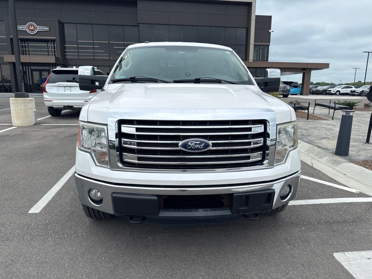 Used 2013 Ford F150 Lariat w/ Mid Equipment Group AWD/4WD image 2