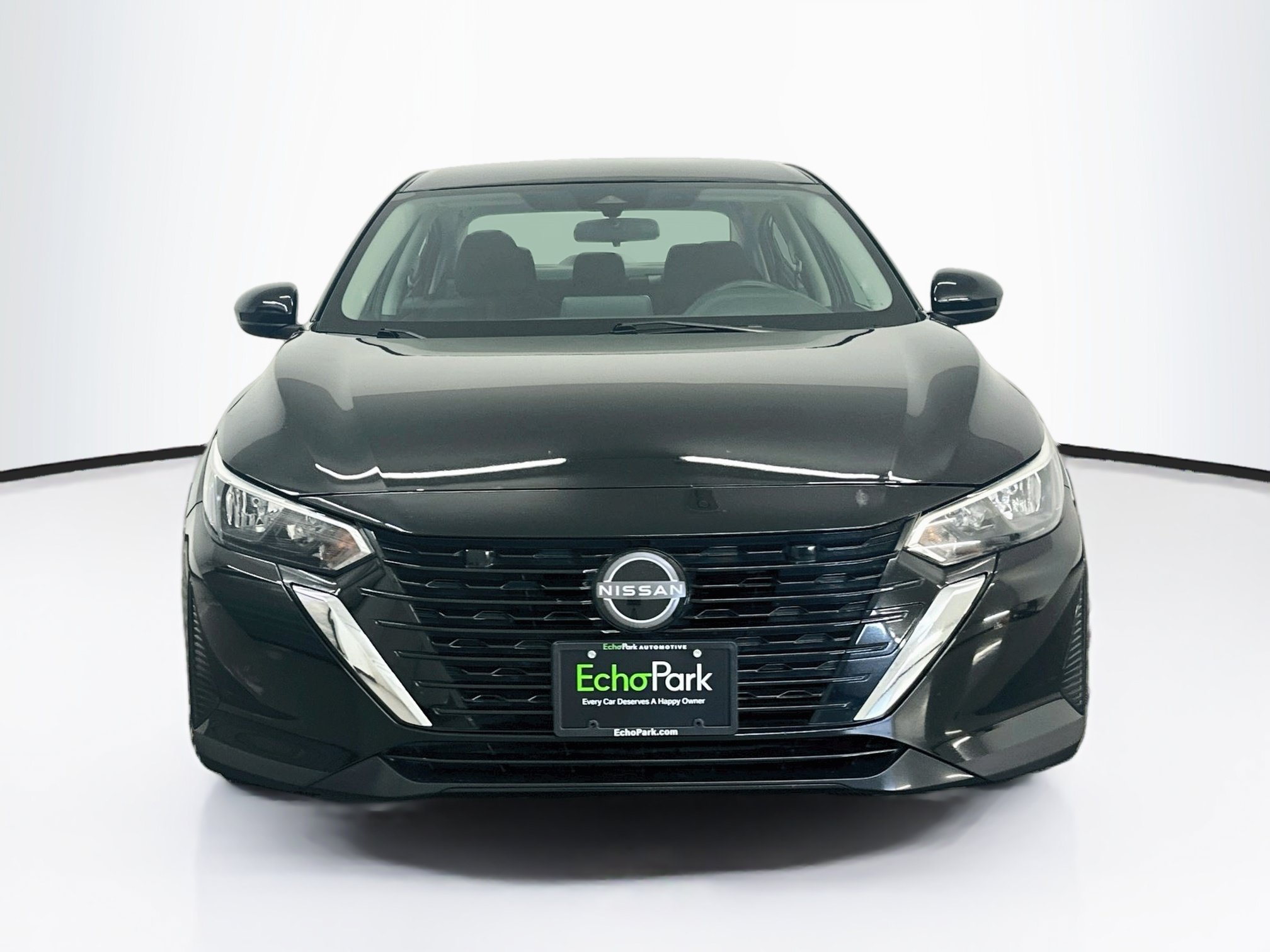 Used 2024 Nissan Sentra SV FWD image 2