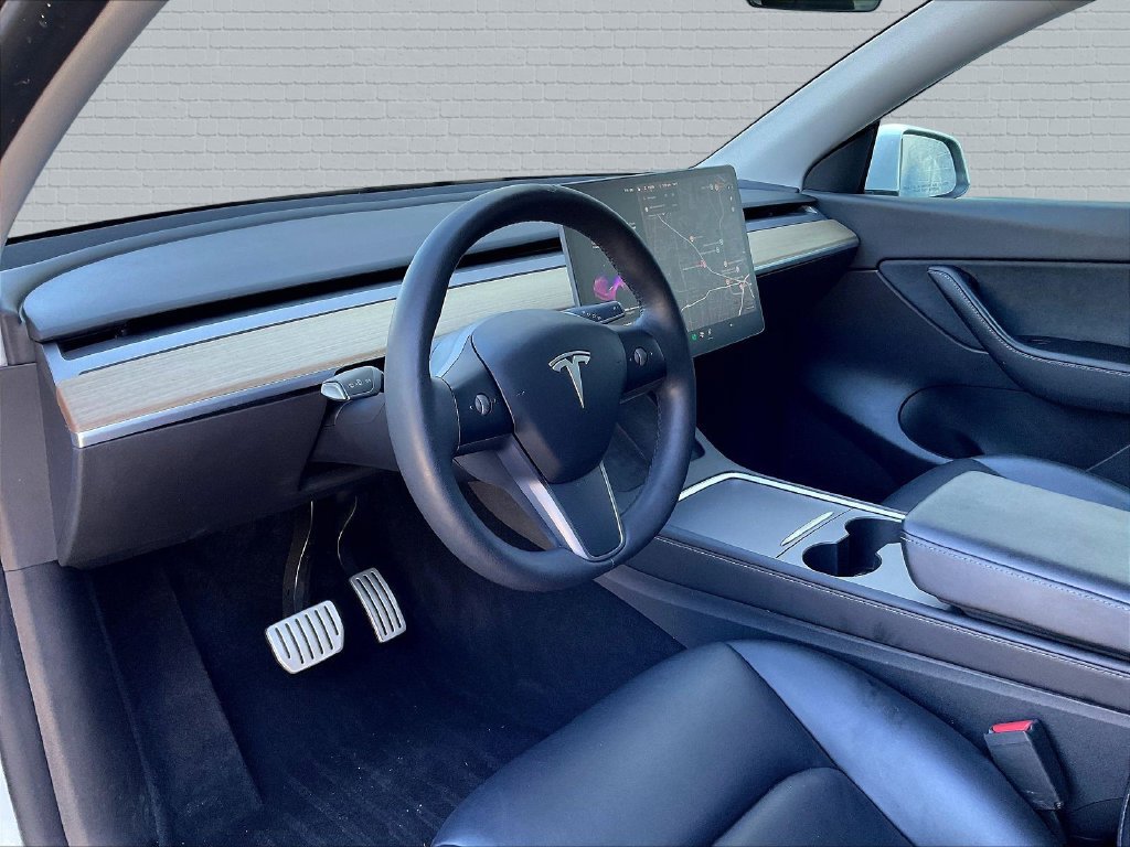 Used 2022 Tesla Model Y Performance AWD/4WD image 11
