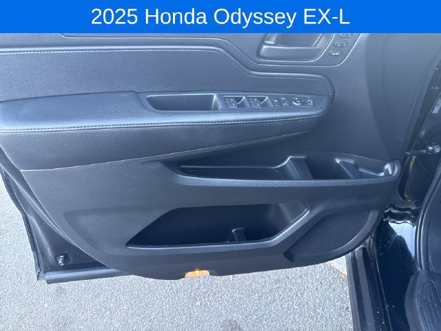Used 2025 Honda Odyssey EX-L image 10