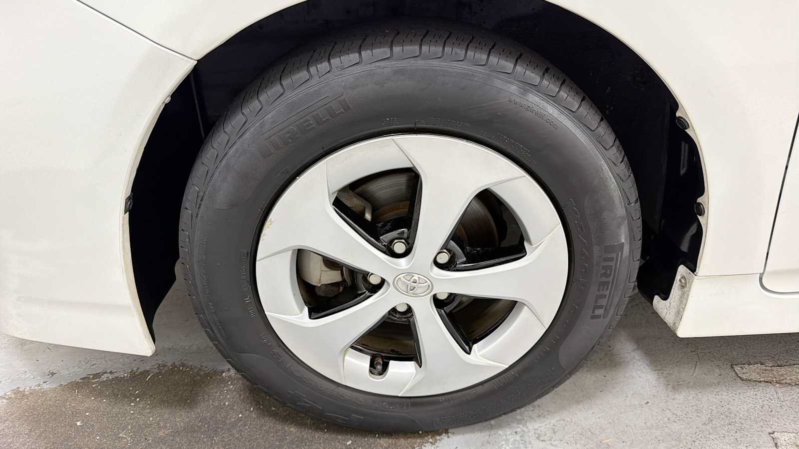 Used 2013 Toyota Prius Three FWD image 10