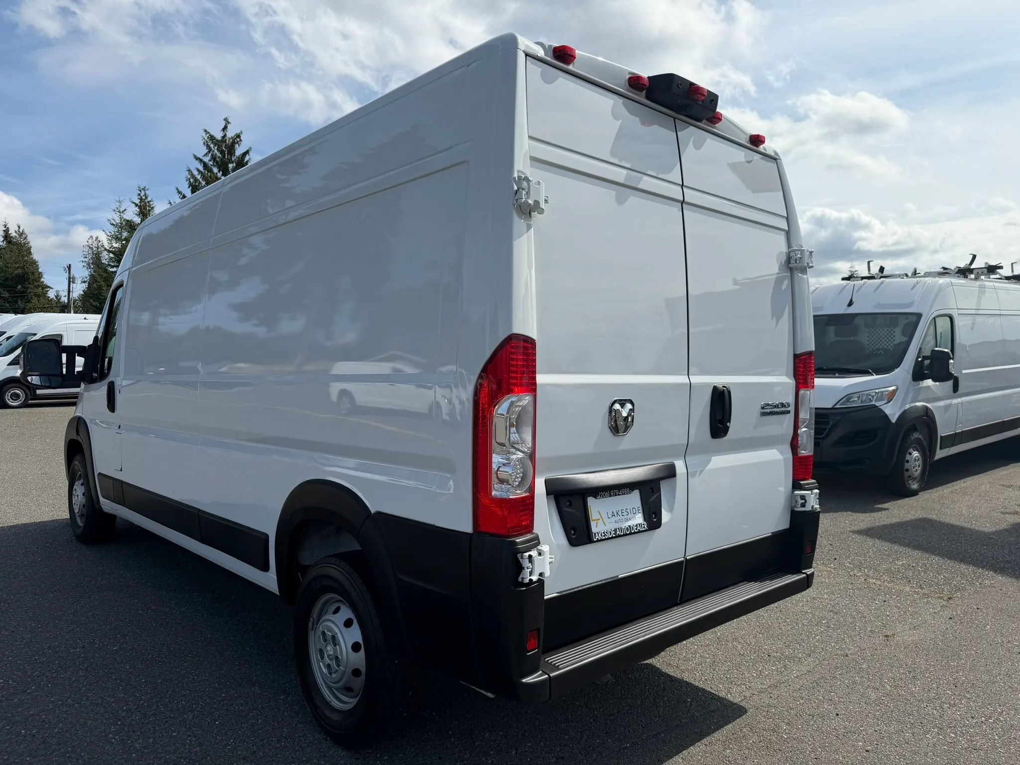 Used 2023 RAM ProMaster 2500 FWD image 8