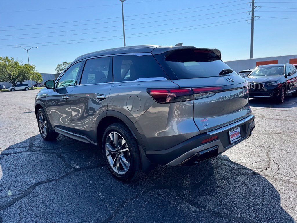 Used 2023 INFINITI QX60 Luxe w/ Cargo Package AWD/4WD image 2