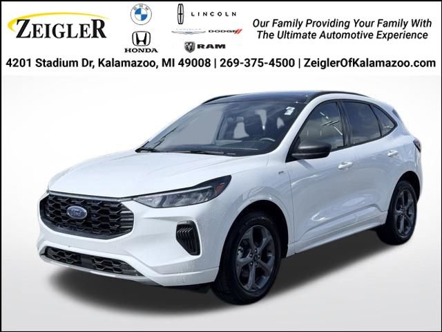 Used 2024 Ford Escape ST-Line w/ Tech Pack #1 AWD/4WD image 1