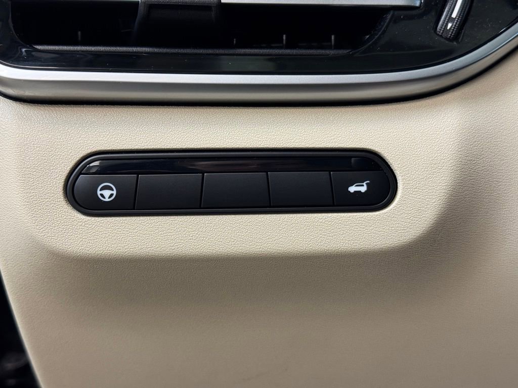 Used 2023 INFINITI QX60 Luxe w/ Performance Audio Package image 31