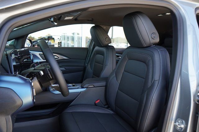 New 2026 Chevrolet Equinox EV LT image 20