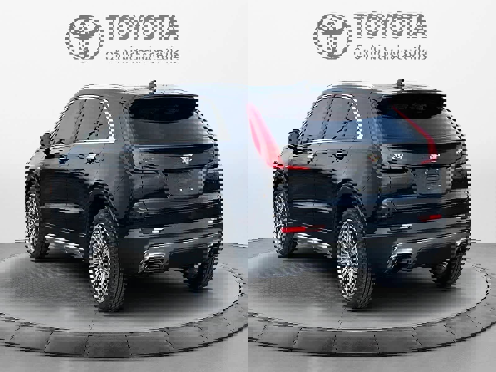 Used 2019 Cadillac XT4 Premium Luxury image 4