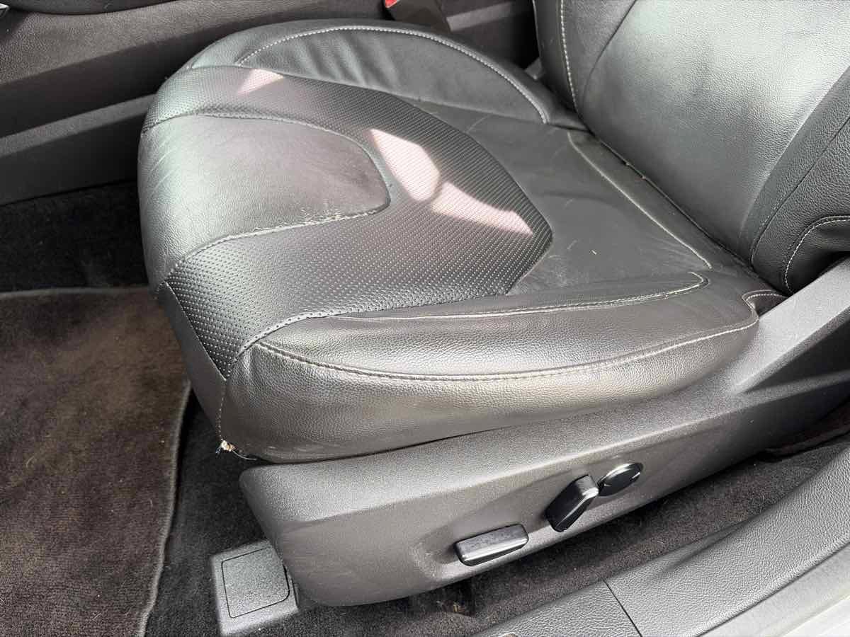 Used 2013 Ford Fusion Titanium FWD image 8