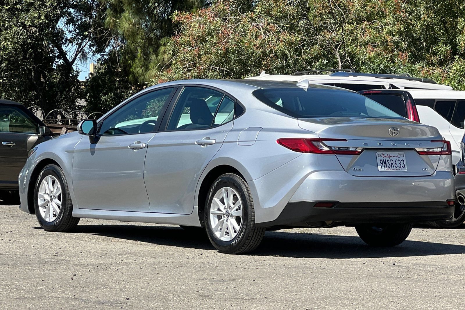 Used 2025 Toyota Camry LE FWD image 6