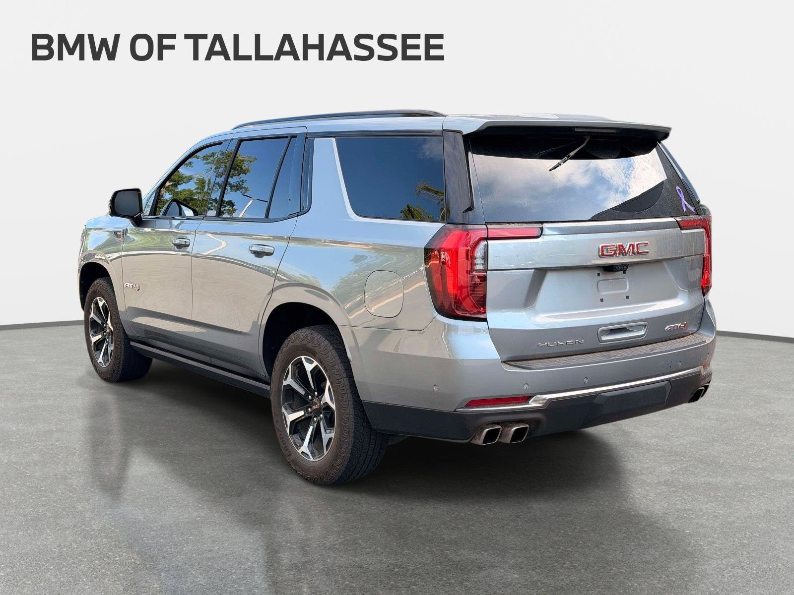 Used 2025 GMC Yukon AT4 w/ AT4 Premium Plus Package AWD/4WD image 8