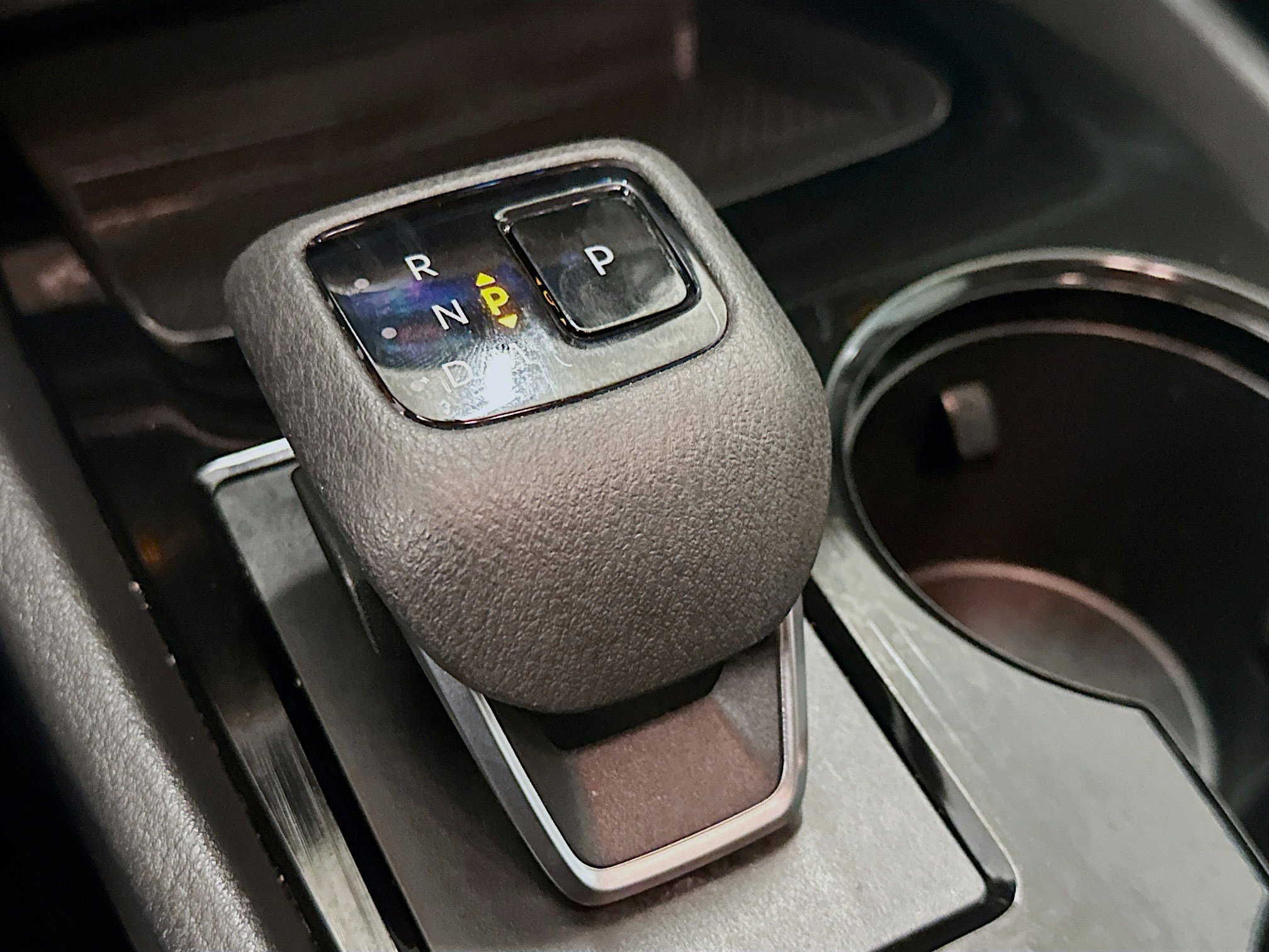 Used 2023 Nissan Rogue SV image 24