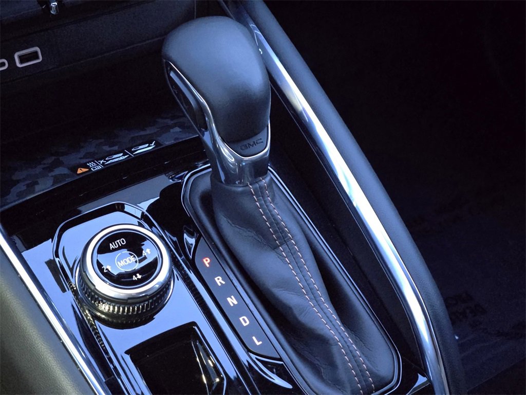 Used 2023 GMC Canyon AT4 w/ AT4 Premium Package image 24