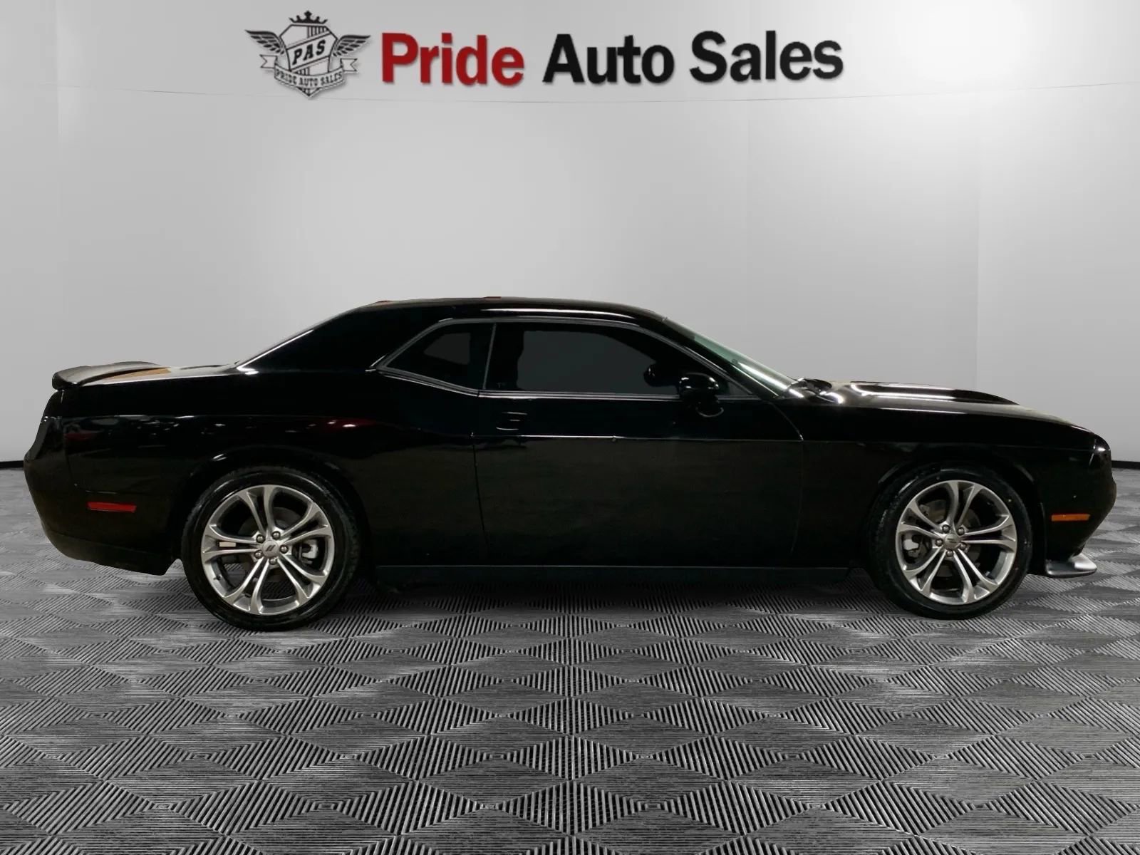 Used 2021 Dodge Challenger R/T RWD image 14