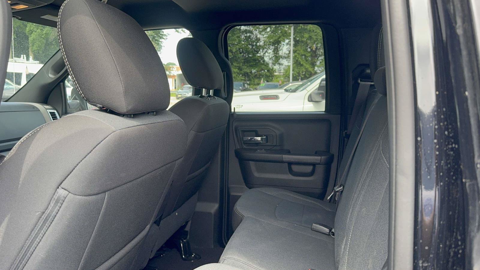 Used 2022 RAM 1500 Warlock AWD/4WD image 29