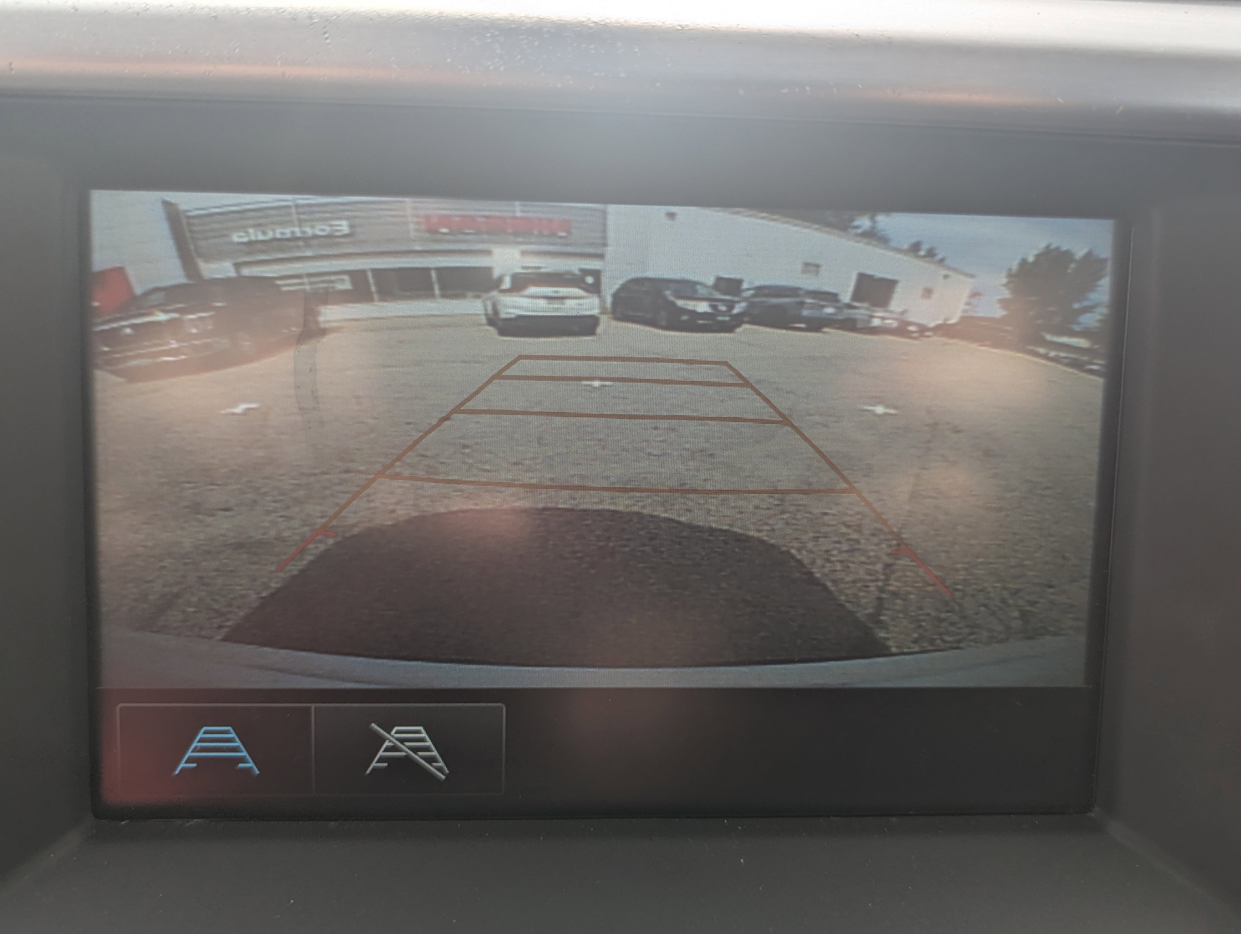 Used 2019 GMC Acadia SLE image 24